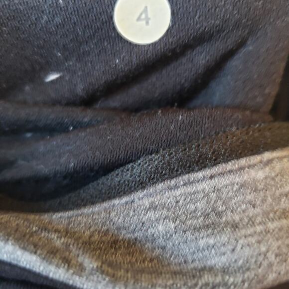 LULULEMON GRAY/BLACK COLORBLOCK LEGGING SIZE 4 - Picture 6 of 8